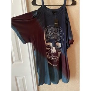 NWT Torrid Cold Shoulder Top